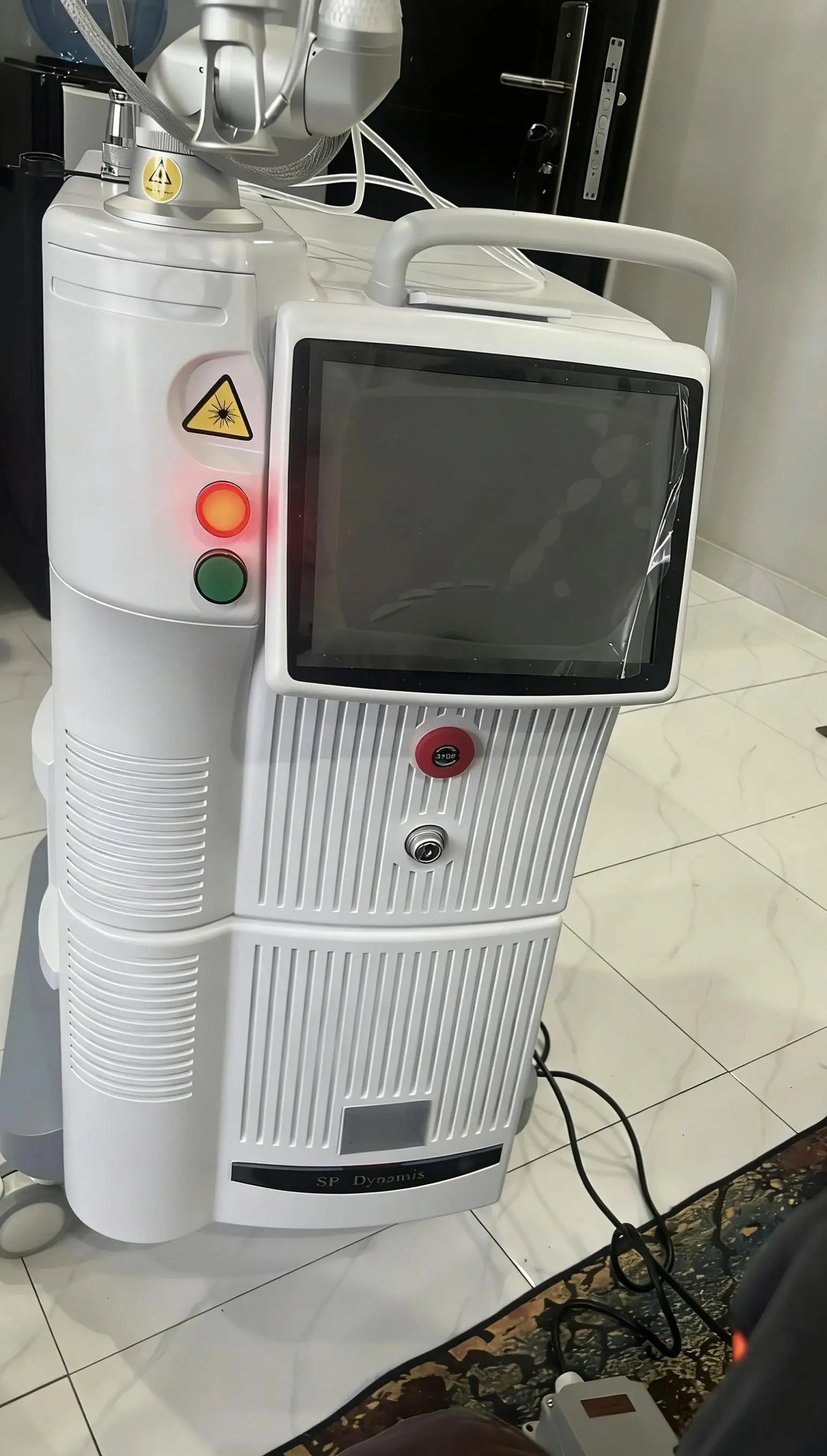 GIOIO 10600nm Fractional CO2 Skin Rejuvenation Device For Wrinkle Removal